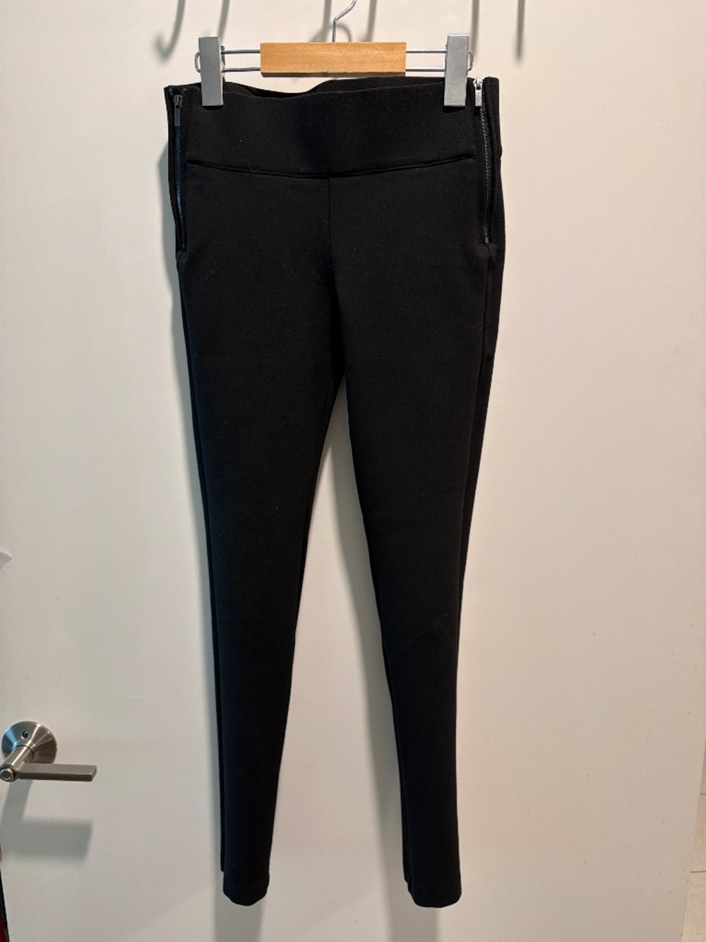 Zara Black High Waist Leggings Side Zip Detail Size S Like New Never Worn